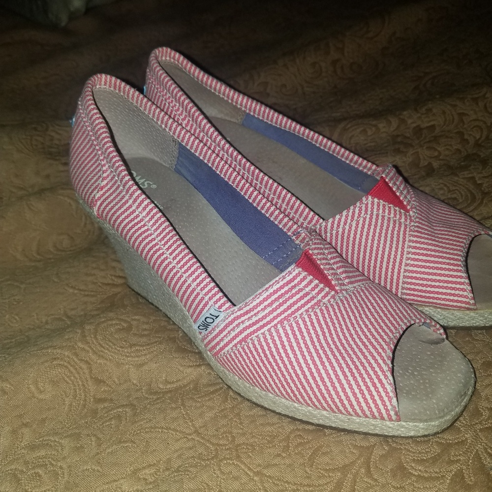 Women's Tom's open toe wedge